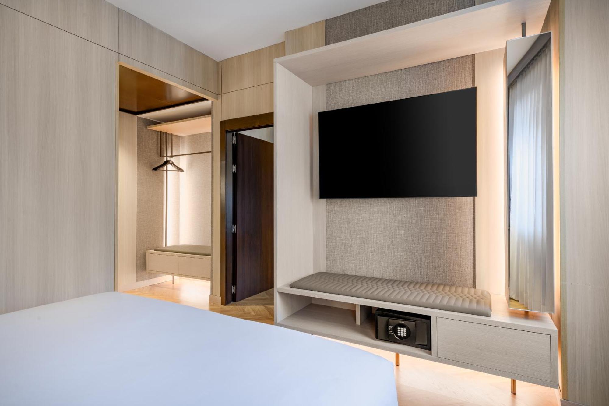 Ac Hotel Milano By Marriott Exterior photo